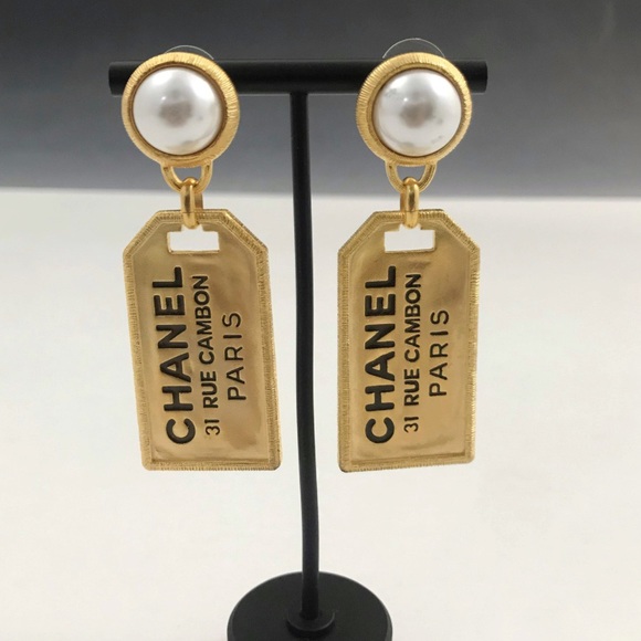 Chanel gold Pearl 31 Rue Cambon earrings jewelry - Picture 3 of 11
